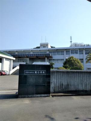  ls쏬wZ:877m
